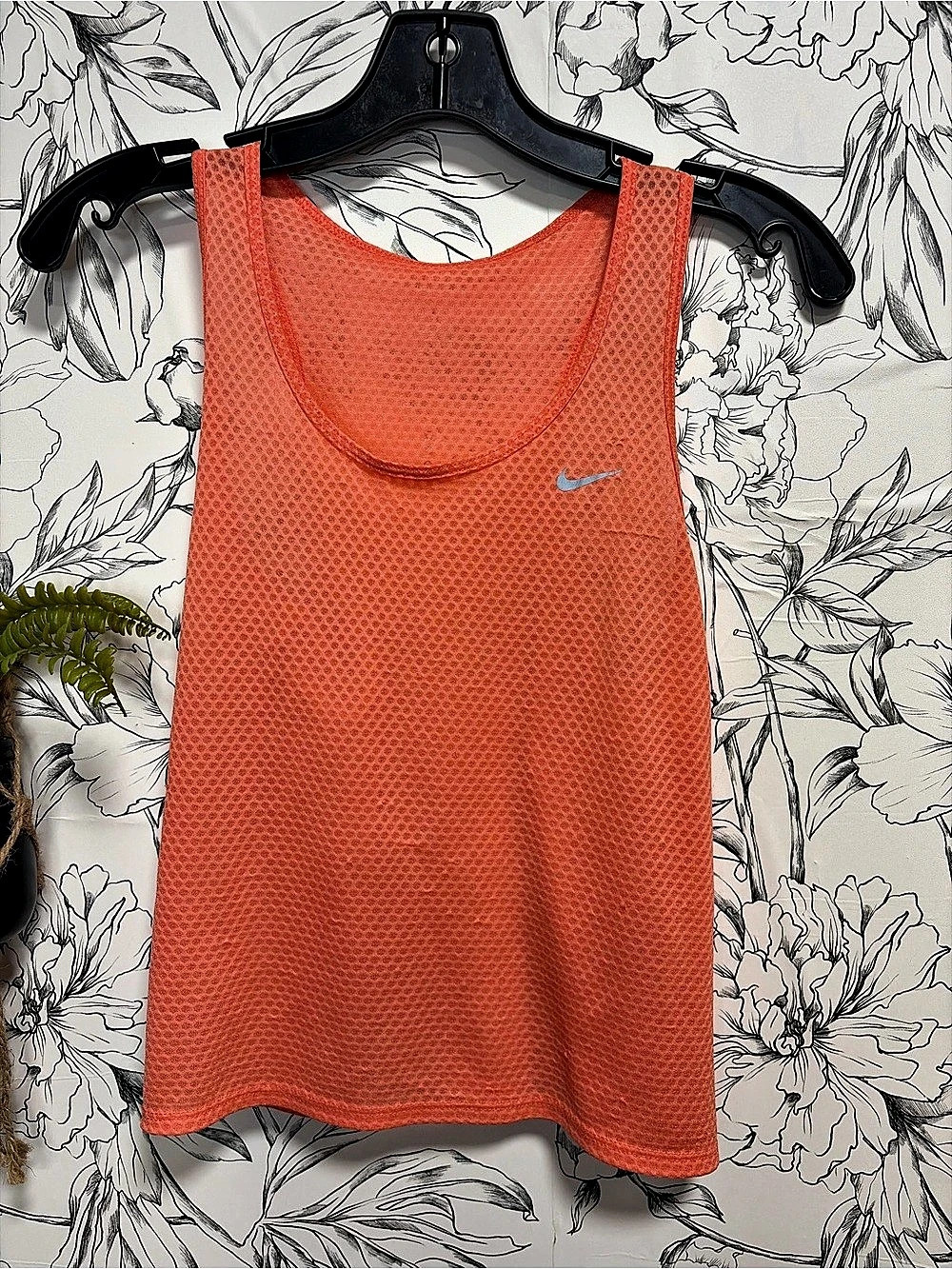 Nike Dri-FIT tank top Athletic Tank Top Orange Size Small